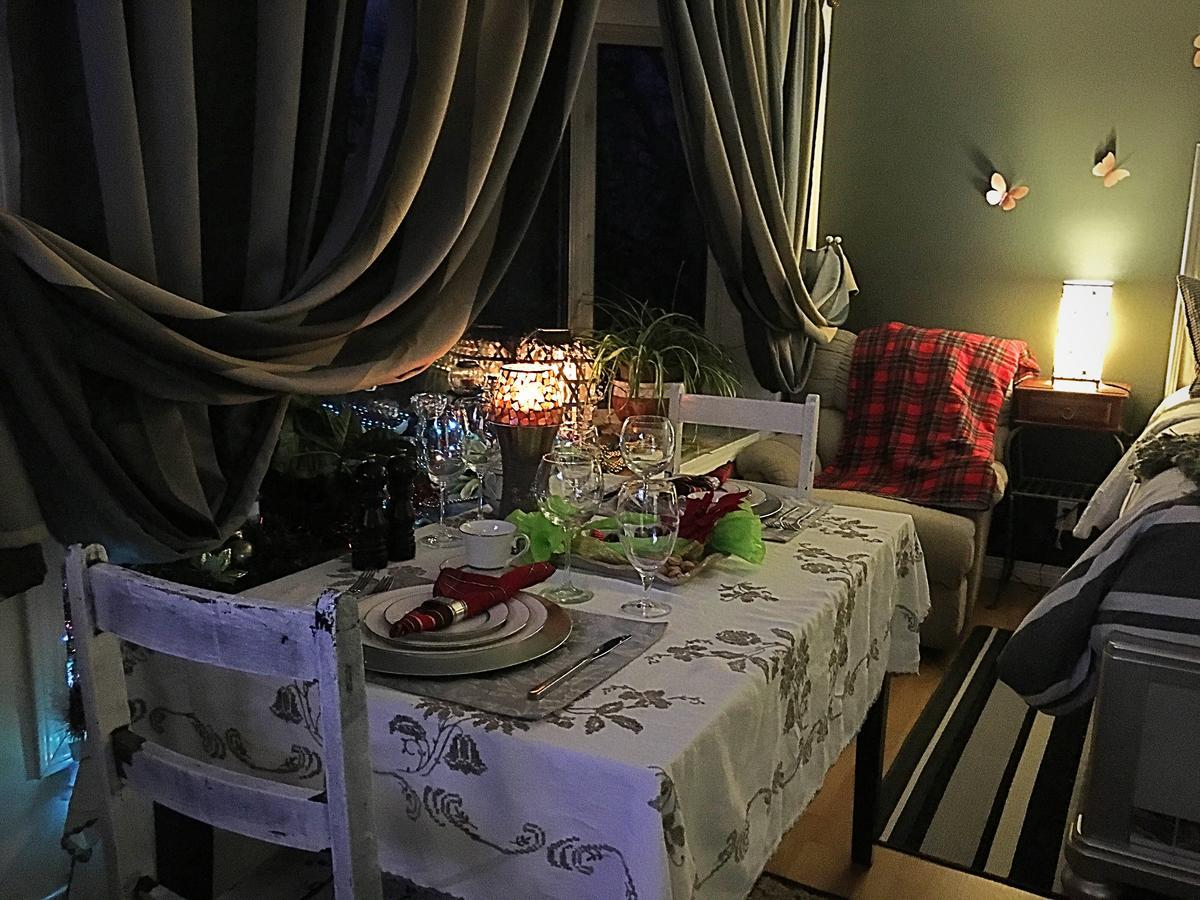 Bed and Breakfast Mabuhay Lakeside Manor Yellowknife Exterior foto