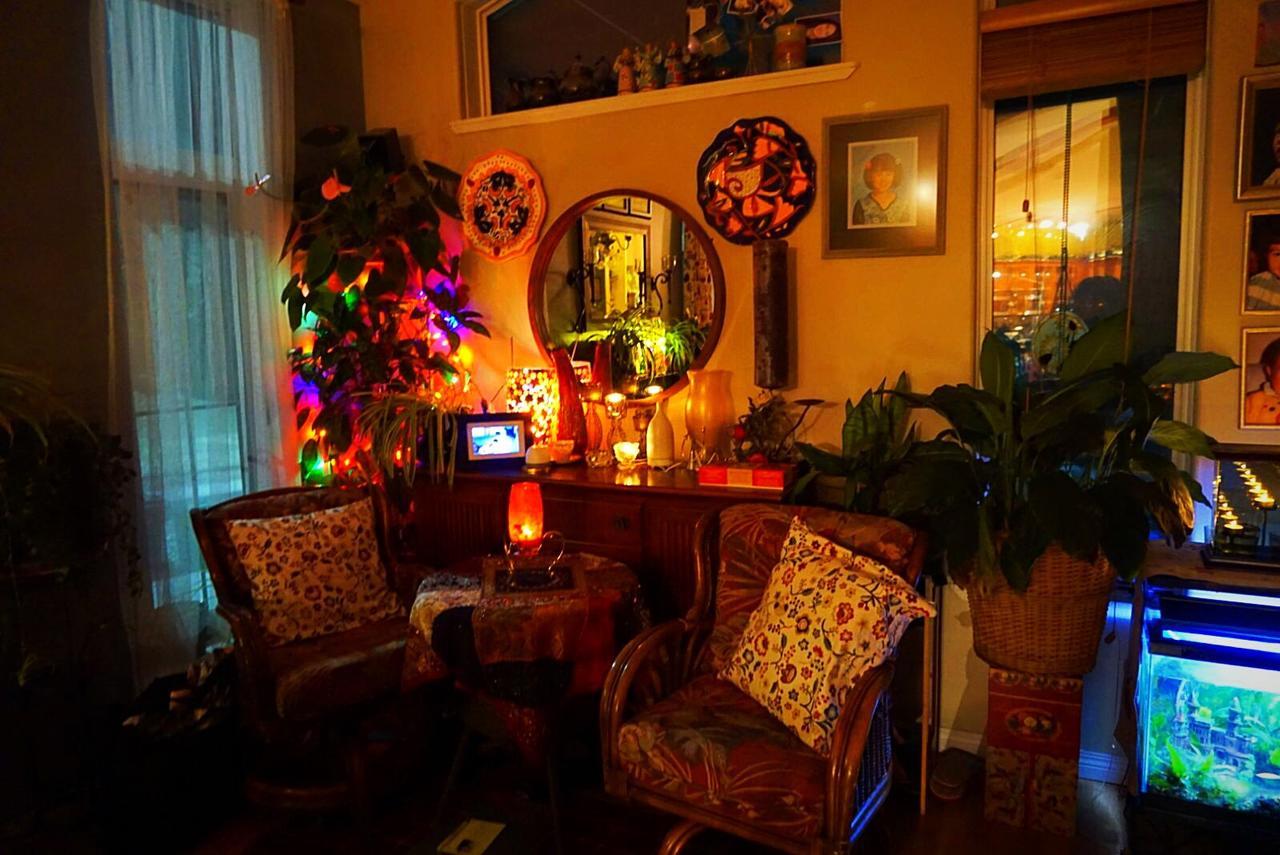 Bed and Breakfast Mabuhay Lakeside Manor Yellowknife Exterior foto